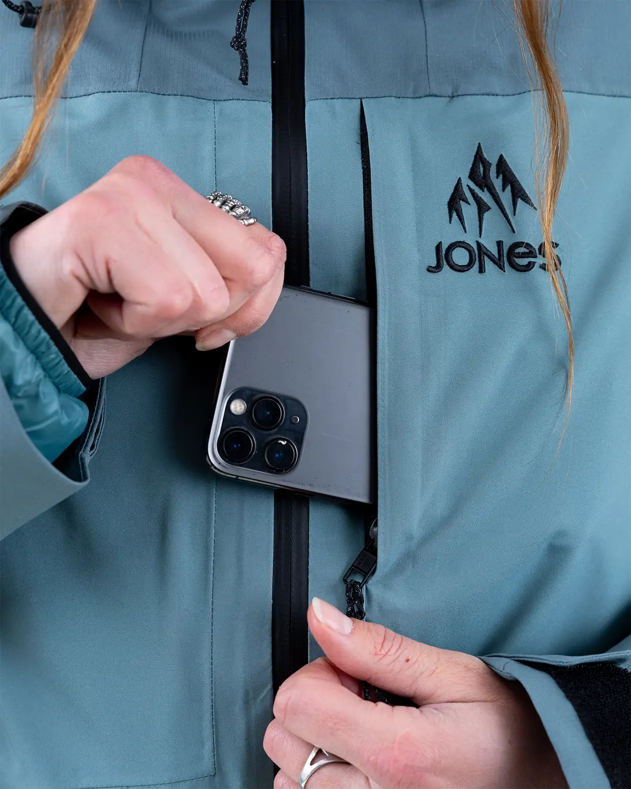 Women’s MTN Surf Recycled Jacket - Image 9